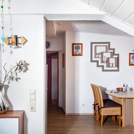 Paulas Koenigscard Apartment